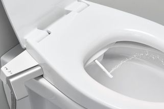 Na WC bez toaletního papíru aneb hýčkejte své intimní partie | Tipy pro lepší domov